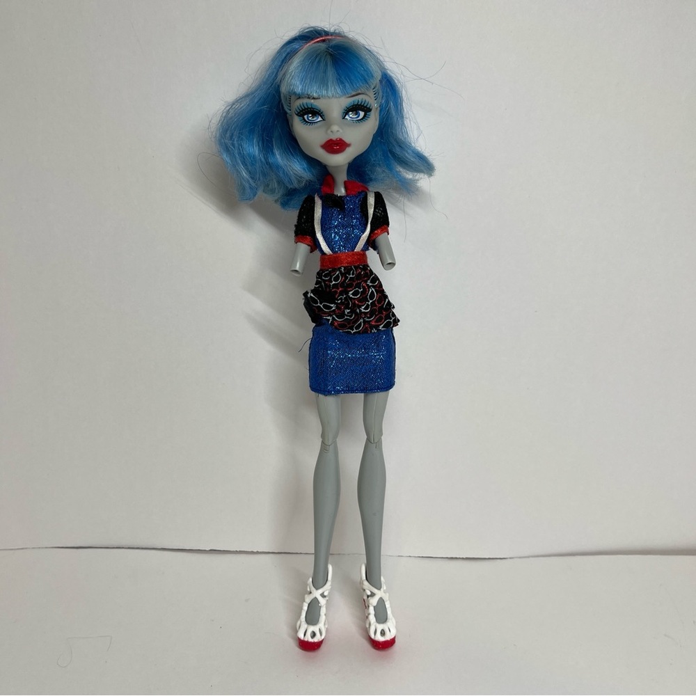 Monster High Ghoulia Yelps Ghouls Night Out Doll Mattel Dress Shoes Headband